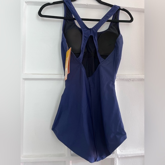 Navy SPEEDO 1 piece with tags - Picture 3 of 4
